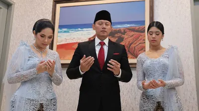 Agus Harimurti Yudhoyono (AHY) bersama sang istri Annisa Pohan dan putrinya Almira Tunggadewi Yudhoyono 
