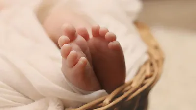 Viral! Nenek Berusia 70 Tahun Asal Uganda Lahirkan Anak Kembar Laki-Laki dan Perempuan