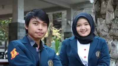 Berikut ini adalah daftar beberapa universitas terbaik di Indonesia yang menawarkan jurusan Ilmu Komunikasi dan Media.