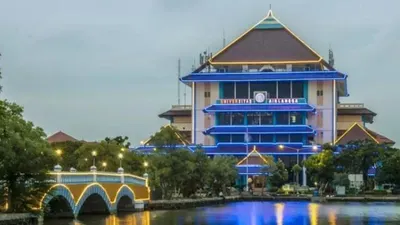 3 Universitas dengan Jurusan Kuliah Bidang Bisnis dan Manajemen Terbaik di Indonesia Berdasarkan Survei THE WUR 2024