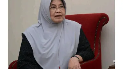 Mantan Menteri Kesehatan Siti Fadilah
