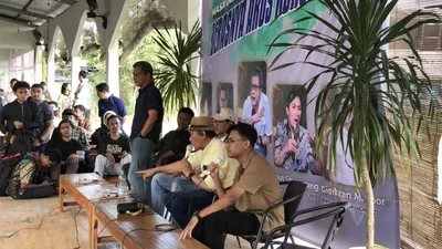 Oknum Pelempar Botol ke Arah Rocky Gerung dan Refly Harun Terkuak, Sosoknya Bukan Orang Sembarangan