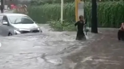 Jakarta Kembali Diguyur Hujan, Ini Daftar 5 RT dan 6 Ruas Jalan yang Terkena Banjir, Paling Tinggi 1,5 Meter