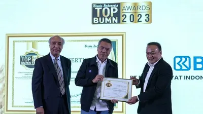 BRI Boyong 3 Penghargaan TOP BUMN Award