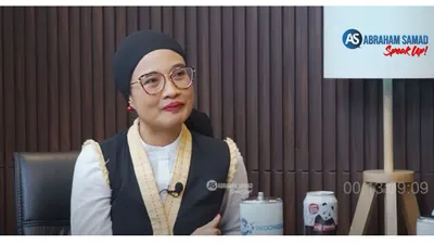 Sosiolog sekaligus pengarang, Okky Madasari