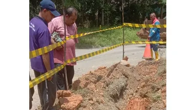 Pipa Pertamina Adera Desa Benung Sumut Bocor