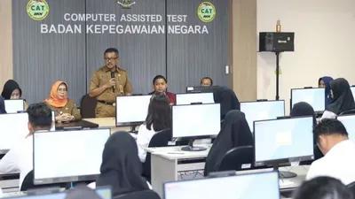 Illustrasi. Info CPNS 2024: Berikut Daftar Instansi yang Wajib Punya Skor TOEFL, Ada Incaranmu Salah Satunya?