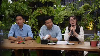 Wakil Gubernur Jawa Timur Emil Elistianto Dardak atau Emil Dardak ditunjuk sebagai juru bicara (jubir) oleh cawapres Gibran Rakabuming.