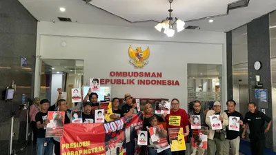 FRD, IKOHI dan Kawan'98 mengadukan Presiden Jokowi dan tuntut selesaikan kasus penghilangan paksa aktivis 1997-1998