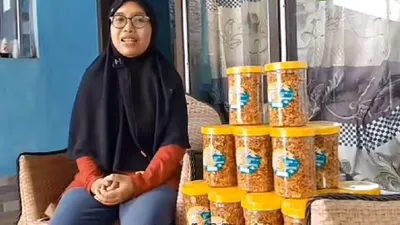Bulan Ramadhan juga bisa dijadikan ajang membuka peluang usaha yang menjanjikan untuk mengumpulkan pundi-pundi uang.