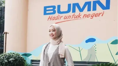 Vina Muliana, seorang konten kreator sekaligus pegawai BUMN yang kerap membagikan tips soal pekerjaan, memberikan beberapa rekomendasi jurusan kuliah yang banyak dicari perusahaan BUMN.