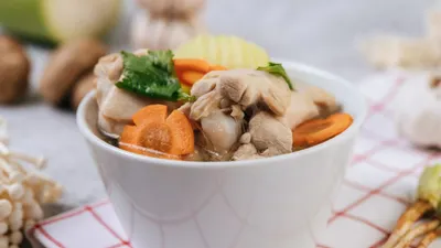 Tubuh Sedang Sakit? 4 Makanan Ini Ternyata Bisa Jadi Penambah Energi Lho, Yuk Cobain (Freepik)