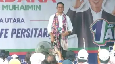 Kampanye di Wilayah Tanah Merah, Paslon Anies Baswedan-Muhaimin Iskandar Menerima Selendang Bayi, ini Artinya (Youtube Kompas TV)