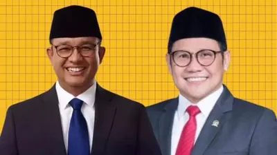 Anies Baswedan dan Cak Imin sampai di Bandara Trunojoyo pada pukul 08:00 WIB dan langsung disambut meriah warga.