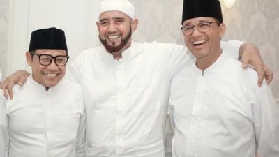 Usai Menghadiri Acara Haul Habib Ali, Anies Baswedan-Cak Imin Kunjungi Karangayar Janjikan Perubahan