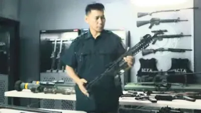 Kehadiran M2 Browning kaliber 12,7 menjadikan 13 Bom di Jakarta menjadi film pertama di Indonesia yang menghadirkan senapan mesin.