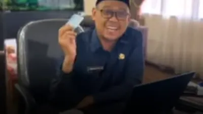 Politisi PDIP Hendrik Tangke Allo Wakil DPRD Kota Depok Ditolak Faskes Gratis 