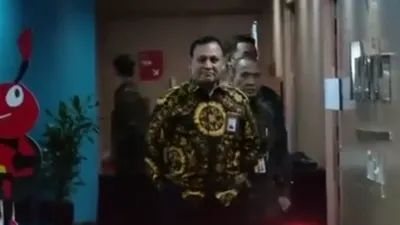 Ketua KPK Firli Bahuri Ditetapkan Tersangka, Ruang Gerak Berkurang Tapi Posisi Siap Menyerang