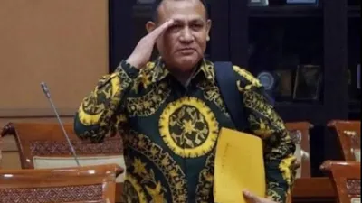Ketua MAKI atau Masyarakat Anti Korupsi, Boyamin Saiman menilai sikap Ketua KPK, Firli Bahuri memalukan dan cemen.