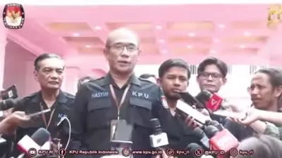 Warganet Komentari Alasan KPU Mengubah Format Acara Debat Cawapres, Ternyata Karena ada Cawapres Asam Sulfat (IG @kpu_ri)