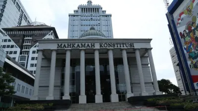 Mahkamah Konstitusi (MK) ketok palu untuk menolak permohonan PSI soal batas usia capres dan cawapres minimal 35 tahun.