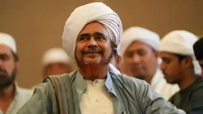 Berikut adalah nasihat bijak dari Habib Umar bin Hafidz, ulama yang sudah tidak asing lagi di kalangan umat muslim.
