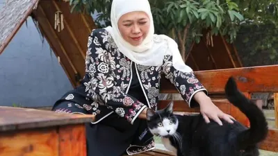 Gubernur Jawa Timur, Khofifah Indar Parawansa disebut adalah sosok yang akan mendampingi Ganjar Pranowo di Pilpres 2024.