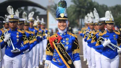 Sekolah kedinasan.