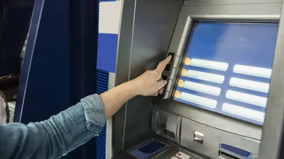 Tersangka memalsukan semua data-data agar Winda percaya bahwa dirinya sudah dibuatkan rekening berjangka di Maybank Cipulir.