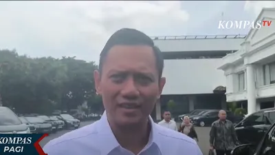 Ketum Partai Demokrat Agus Harimurti Yudhoyono (AHY), memberikan respon terkait isu bergabungnya Partai Persatuan Pembangunan (PPP) dalam koalisi Prabowo-Gibran.