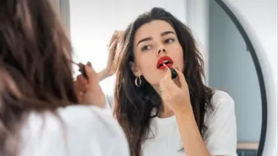 Psikologi Wanita yang Suka Pakai Makeup