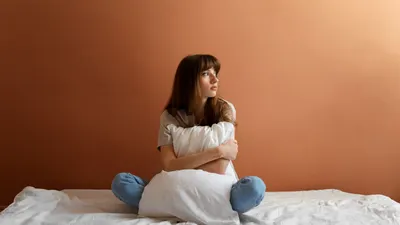 Illustrasi. Mirip Namun Tak Sama! Ini Perbedaan Introvert, Pemalu, dan Anti Sosial, Kamu yang Mana?