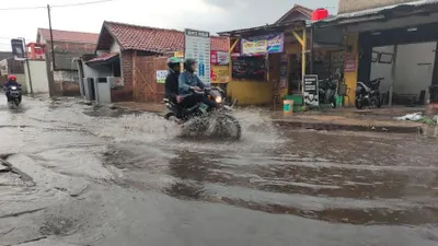 Badan Meteorologi Klimatologi dan Geofisika (BMKG) merilis prakiraan cuaca pada Kamis, 28 Desember 2023 di wilayah DKI Jakarta.