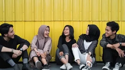 Ilustrasi Orang yang Disukai Orang Lain