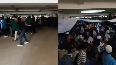 Sejumlah mahasiswa melakukan aksi demonstrasi penolakan pengungsi Rohingya di Balai Meuseuraya Aceh (BMA) di Lampriet, Banda Aceh, Rabu, 27 Desember 2023.