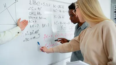 Selain Jurusan Matematika, 4 Jurusan Kuliah Ini Cocok Untuk Kamu Yang Suka Menghitung, Tertarik untuk Mendaftar?
