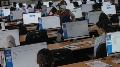 SNBT sendiri merupakan seleksi masuk Perguruan Tinggi Negeri (PTN) yang dilakukan melalui Ujian Tulis Berbasis Komputer (UTBK).