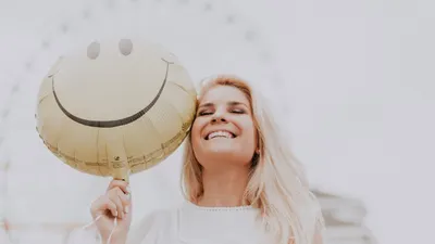 Maka dari itu, ada beberapa hal yang harus dihindari agar bisa memiliki positive vibes. Apa saja sih yang harus dihindari?