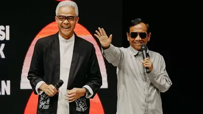 Ganjar Pranowo dan Mahfud MD
