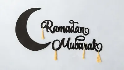Ternyata ada beberapa perbuatan yang pernah dianggap haram dalam Islam, kemudian diperbolehkan selama bulan suci Ramadhan.