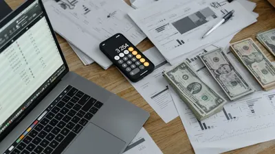 Ilustrasi menambahkan passive income.