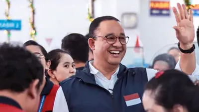Selama menghadiri acara Jakarta Melayu Festival tersebut, Anies enggan untuk memberikan komentar tentang isu Capres dan Cawapres.