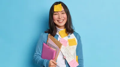 Ada lima (5) jurusan kuliah yang sangat cocok untuk seorang extrovert. Pilihan ini akan membuat seorang extrovert merasa lebih nyaman.