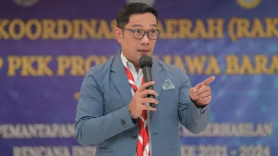 Ridwan Kamil baru-baru ini mengunggah video Komeng saat menjelaskan strategi pencalonan dirinya di DPD Jawa Barat.