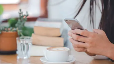 Ilustrasi Cara Membuat Status WhatsApp