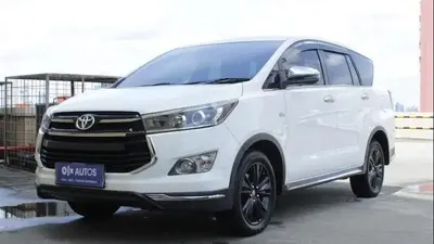 Toyota Innova Venturer 2018
