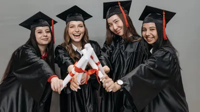 6 Rekomendasi Beasiswa Bagi Mahasiswa Baru 2024 KIP Kuliah, GenBI hingga JFL, Dibuka hingga Agustus!