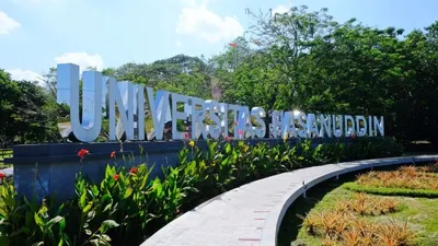 Uniersitas Hasanuddin (Unhas) 