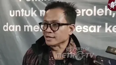 Direktur Eksekutif Amnesti Internasional sekaligus Pengamat Hukum Usman Hamid menilai putusan MK membawa pada kekecewaan.