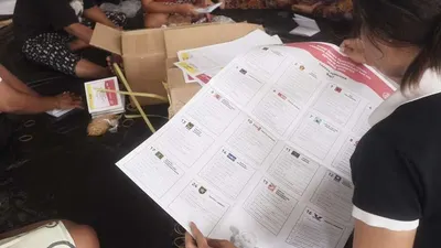 Menurut hasil real count terbaru Komisi Pemilihan Umum (KPU), suara pasangan Anies-Muhaimin hampir menyalip pasangan Prabowo-Gibran di Jakarta.